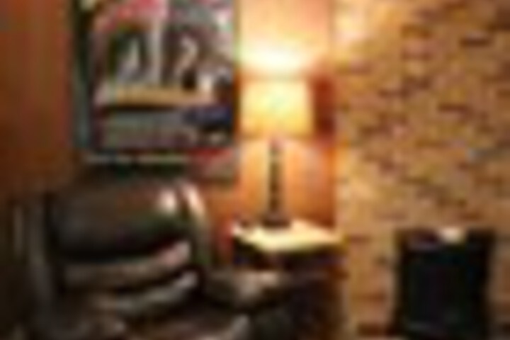 Room 215 of 504