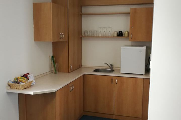 Room 33 of 84