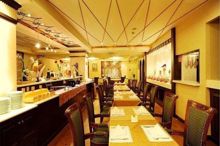 SOVEREIGN HOTEL