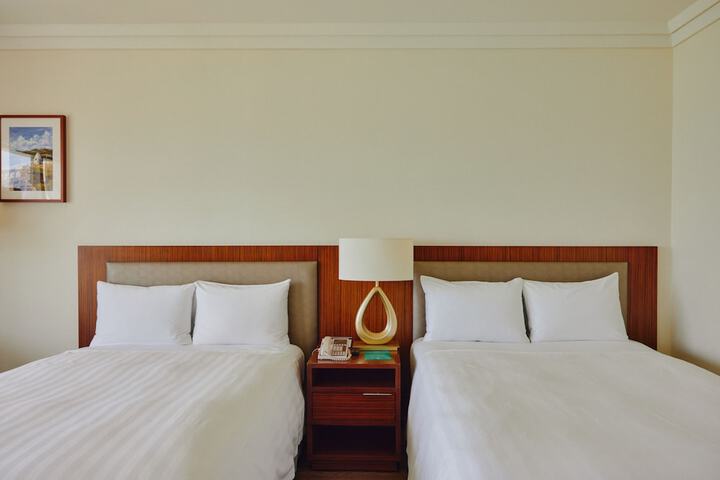 Room 49 of 226