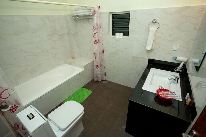 Room 18 of 27