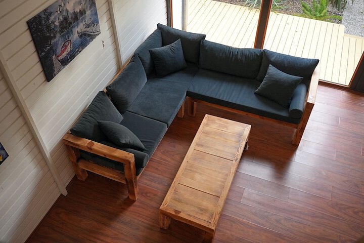 Room 12 of 37