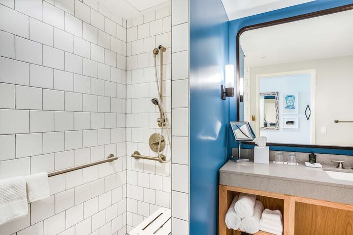 Bathroom shower