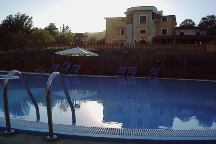 Pool 13 of 23