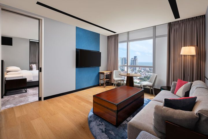Room 36 of 95