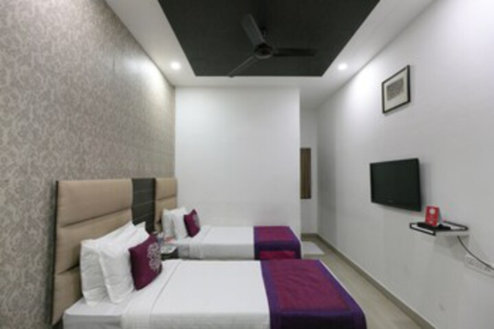 Room 18 of 31
