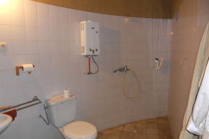 Room 8 of 62