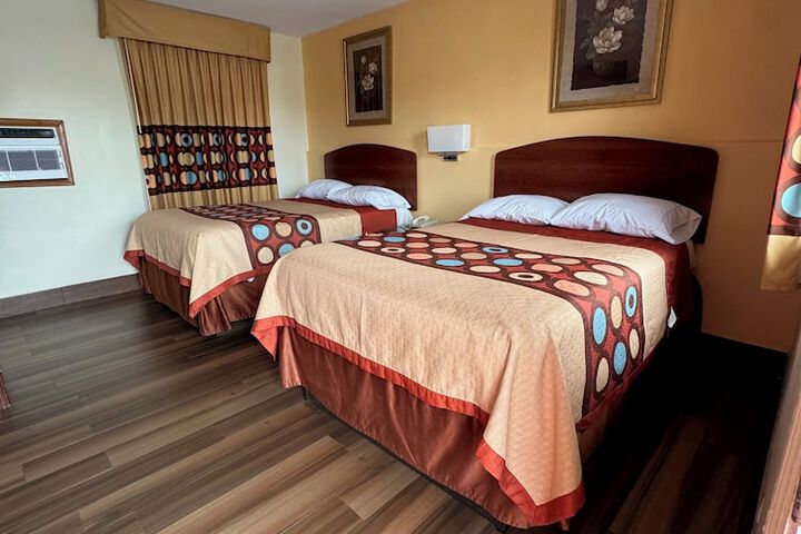 Room 7 of 21