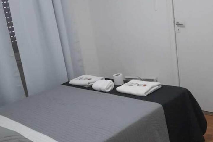 Room 4 of 7