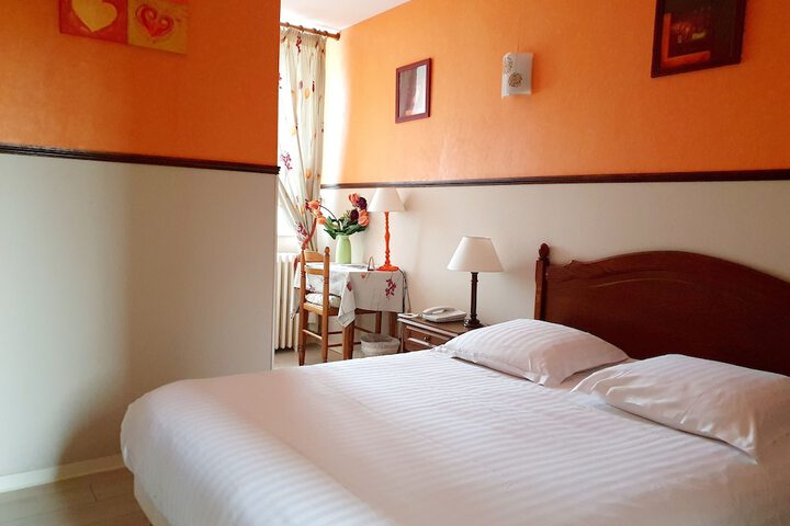 Room 9 of 39