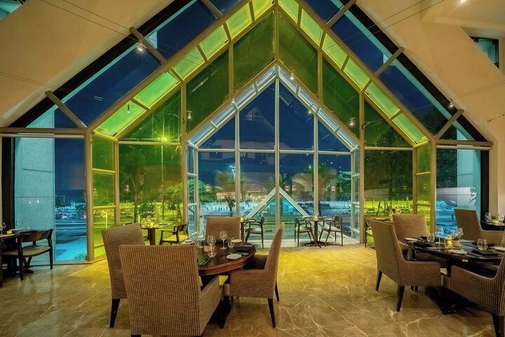 Dining 98 of 150