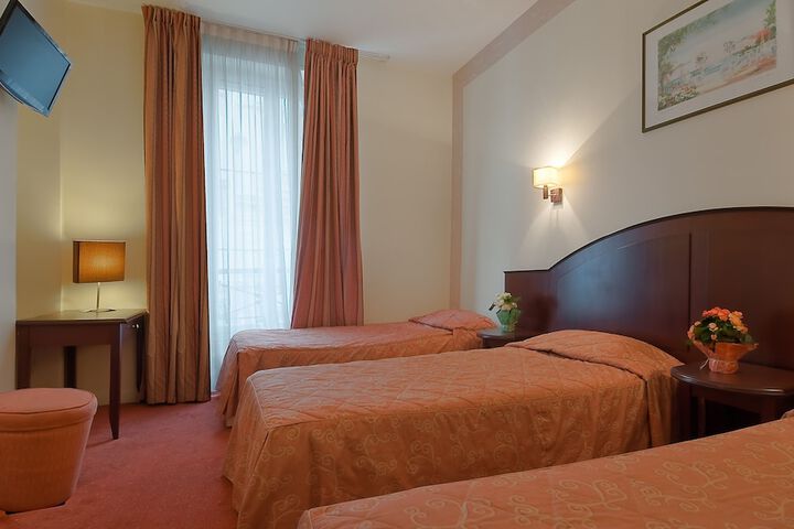 Room 7 of 39