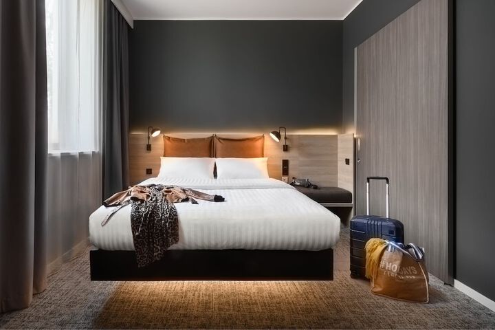 Room 14 of 87