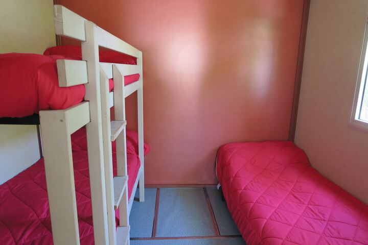 Room 8 of 35