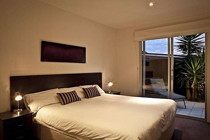 Room 7 of 34