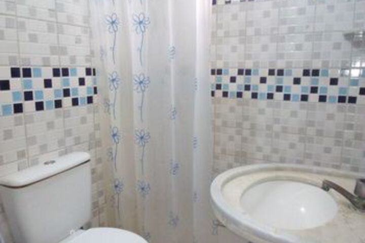 Room 4 of 30