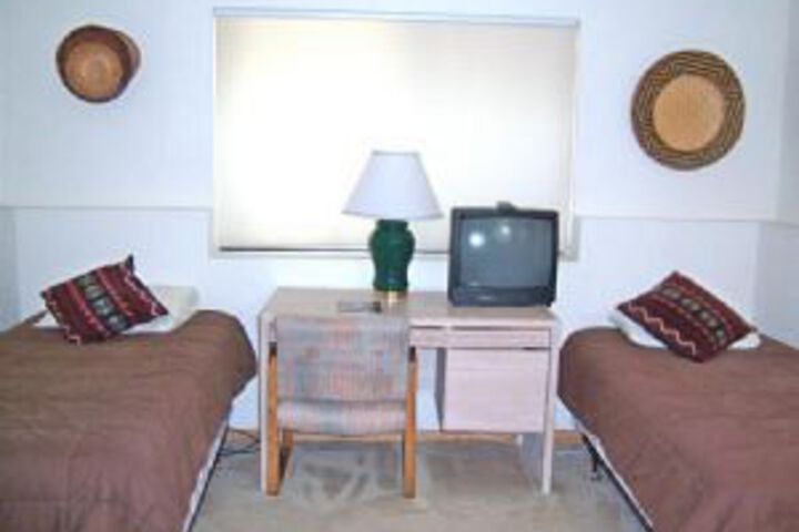 Room 17 of 36