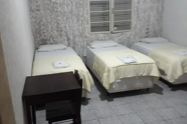 Room 40 of 98