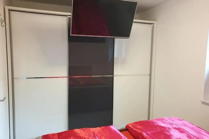 Room 2 of 14