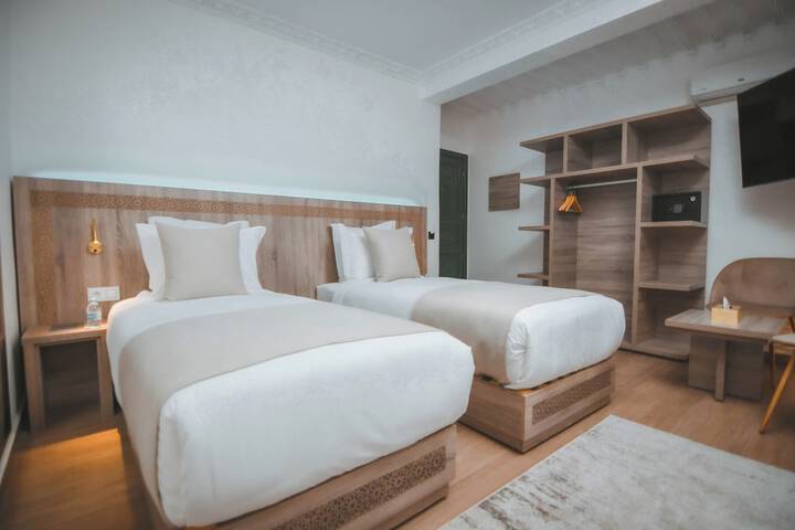 Room 40 of 105