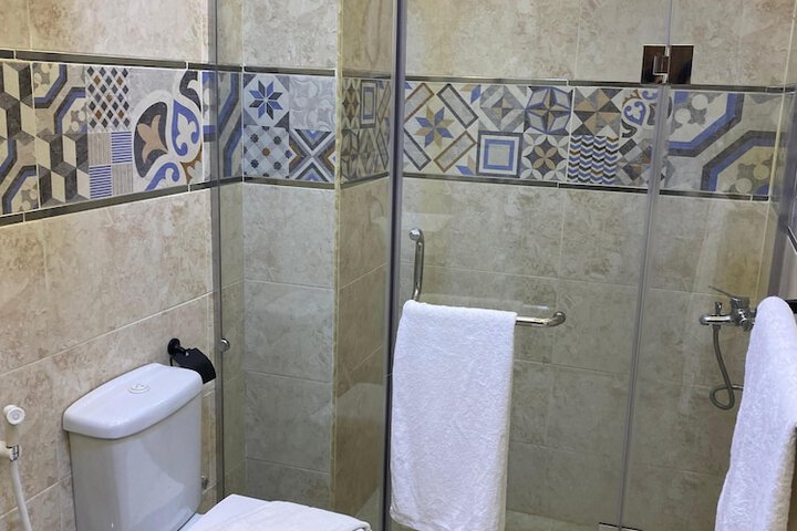 Room 68 of 109