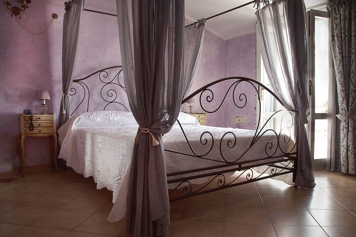 Room 26 of 30