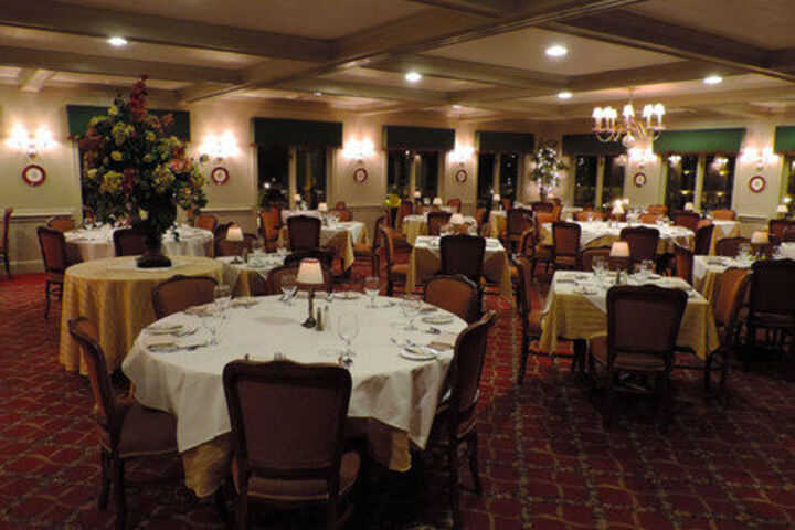 Dining 9 of 28