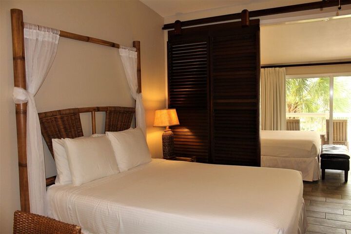 Room 10 of 54