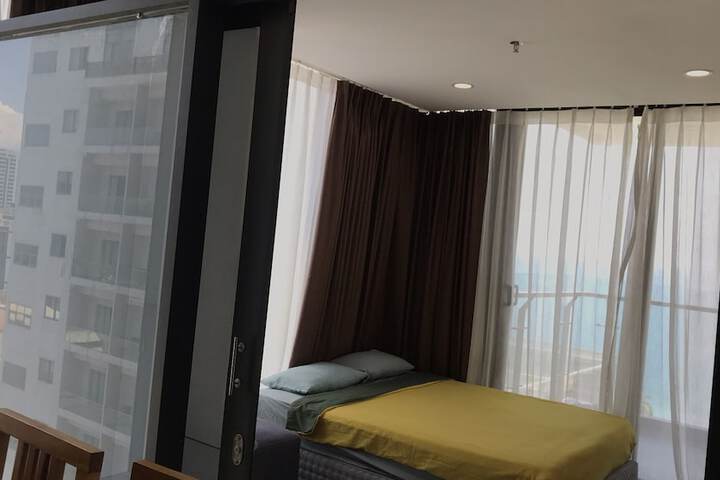 Room 139 of 230