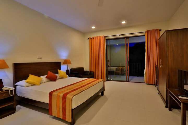 Room 7 of 49