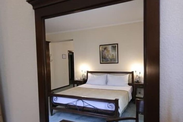 Room 7 of 20