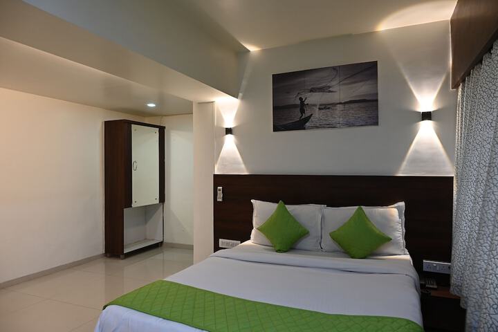Room 47 of 78