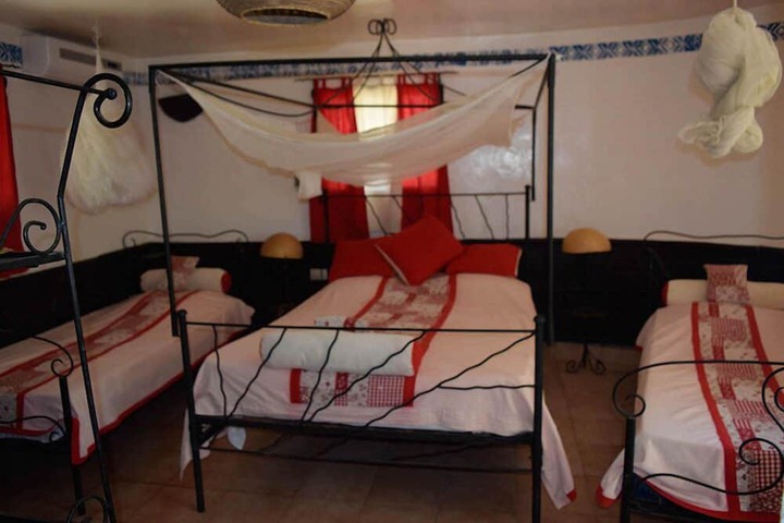 Room 18 of 106