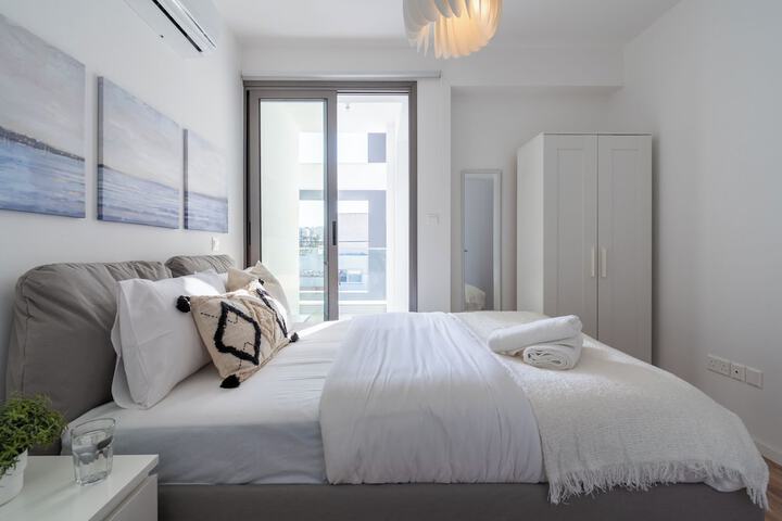Room 30 of 210