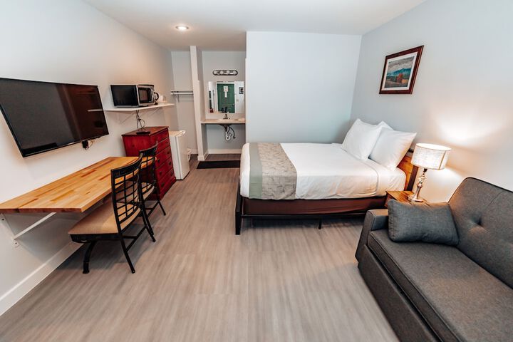 Room 12 of 52