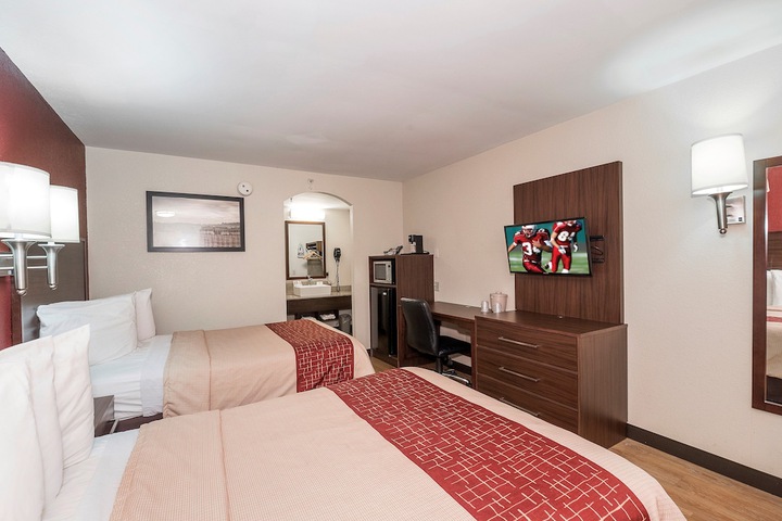 Deluxe 2 Double Beds (5 of 15)