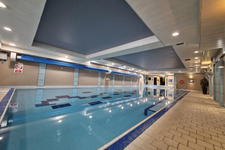 Pool 32 of 64