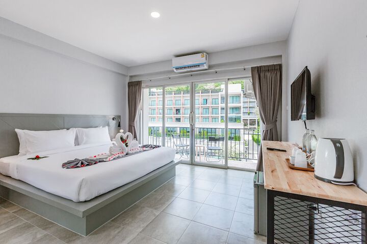 Room 36 of 90