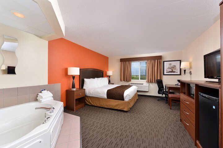 1 King Bed (12 of 14)