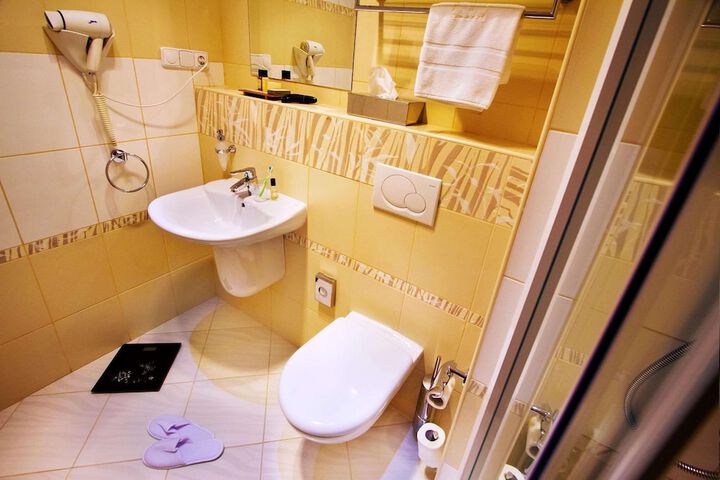 Clean Restrooms