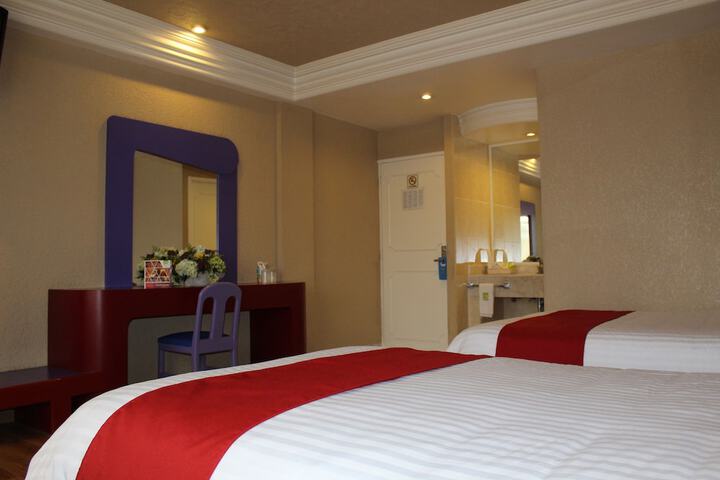 Room 3 of 59