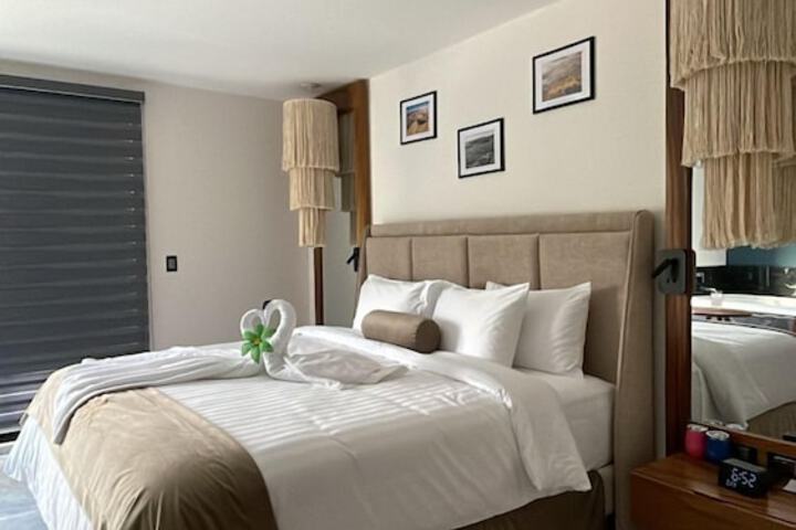 Room 4 of 51