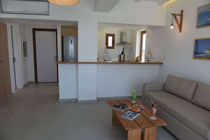 Room 14 of 30
