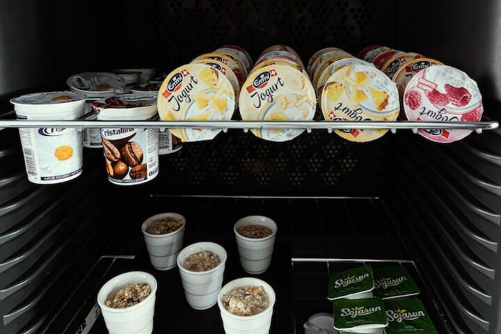 Dining 42 of 57