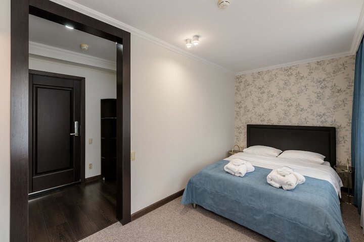 Room 12 of 69
