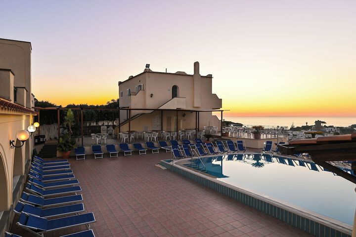 Hotel 70 of 71