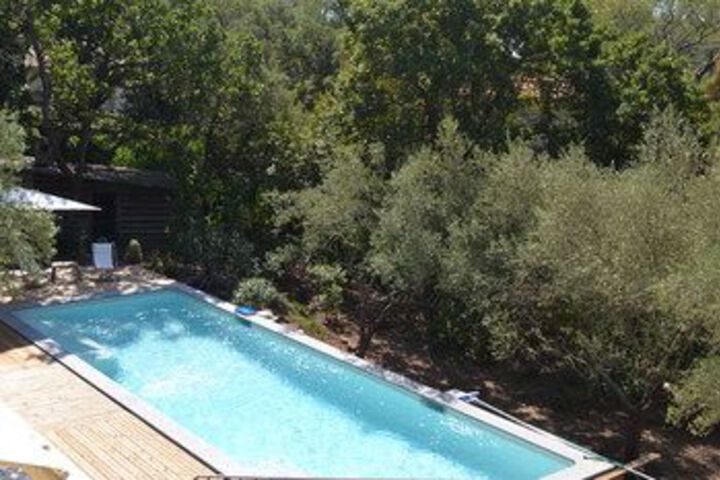 Pool 37 of 45