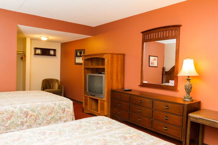 Room 12 of 80