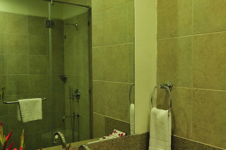 Room 12 of 35