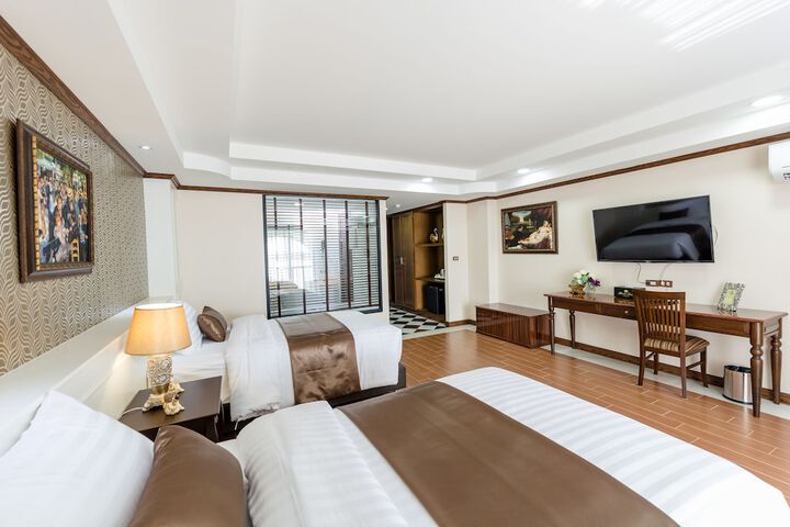 Room 5 of 53